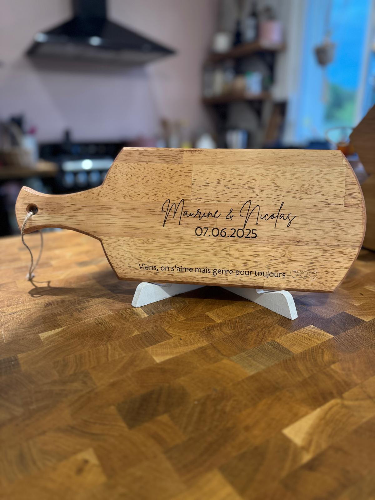 Les planches à découper en bois personnalisée, gravure sur mesure
