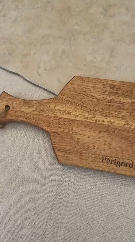 Planche apéro bois gravée Périgord, j'adore